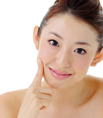 イメージ画像:セラミドは「油脂成分として」肌を乾燥から護ってくれます