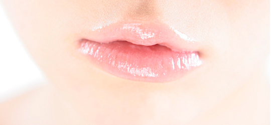 イメージ画像：潤いを湛えた唇